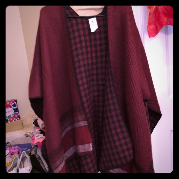 Woolrich Jackets & Blazers - Women’s OS Woolrich blanket 🧣 scarf-reversible BN